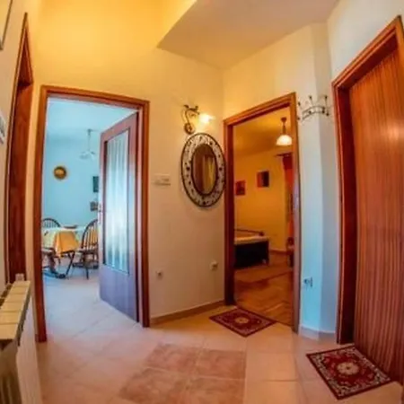 In With Terrace, Air Conditioning, Wifi, Washing Machine 3360-3